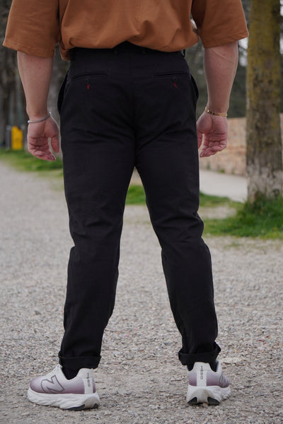 BLACK CHINO PANTS