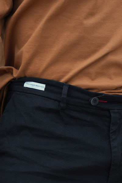 BLACK CHINO PANTS